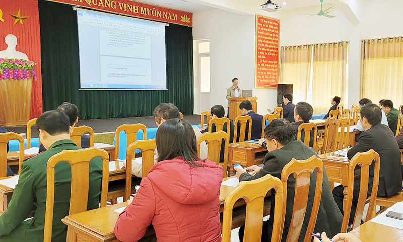 Phó Bí thư Thường trực Tỉnh ủy Nguyễn Thị Yến gặp mặt Đoàn đại biểu tham dự Đại hội Công đoàn Việt Nam